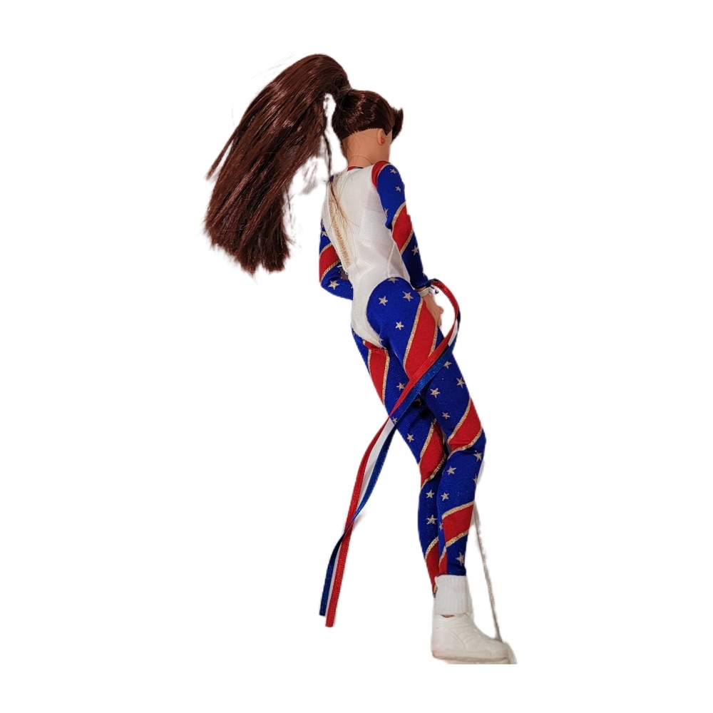 Vintage 1996 Olympic Gymnastic Barbie Doll Excellent Used Condition Brown Hair - Picture 2 of 5